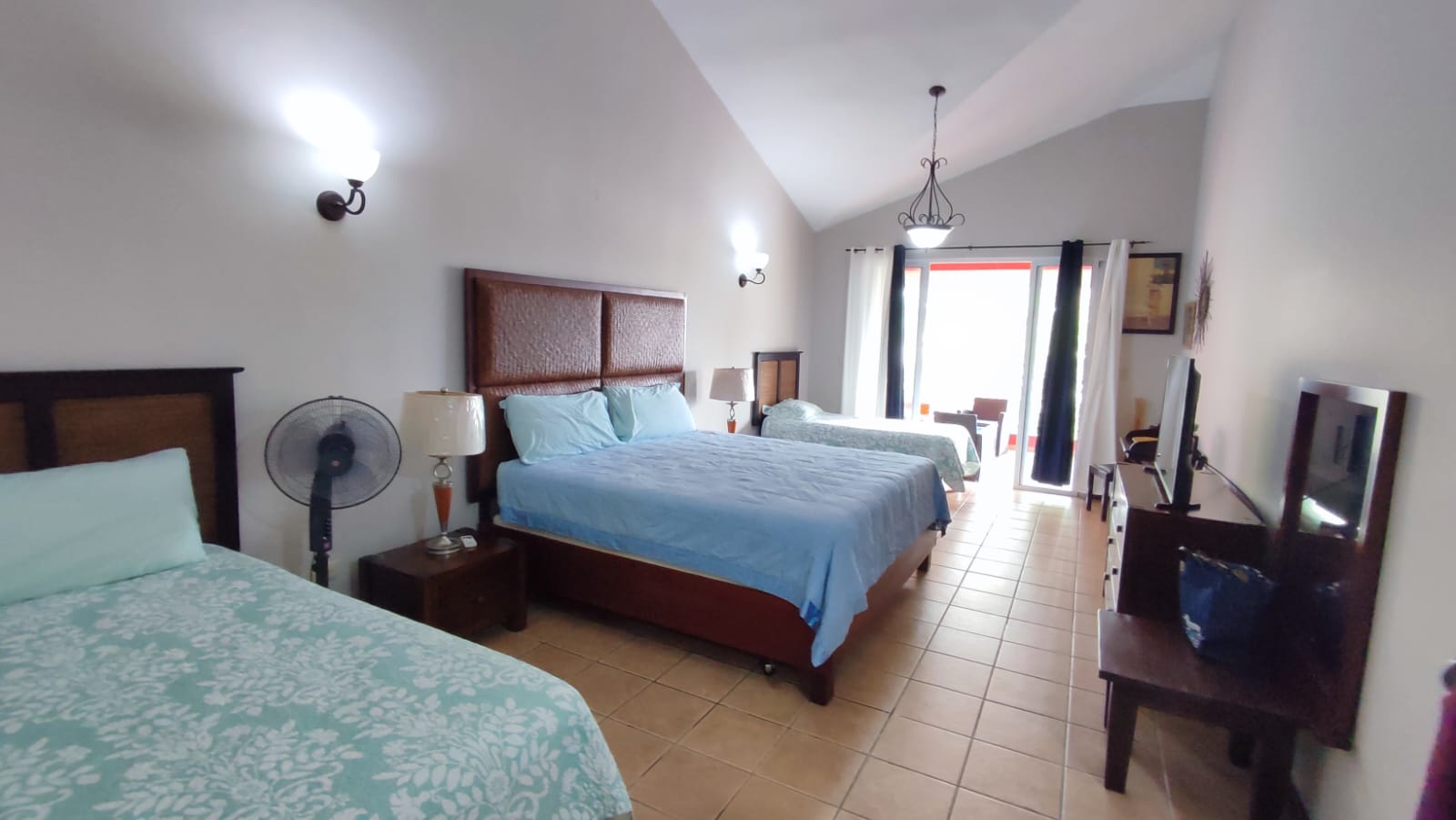 WhatsApp Image 2023-04-11 at 17.32.05