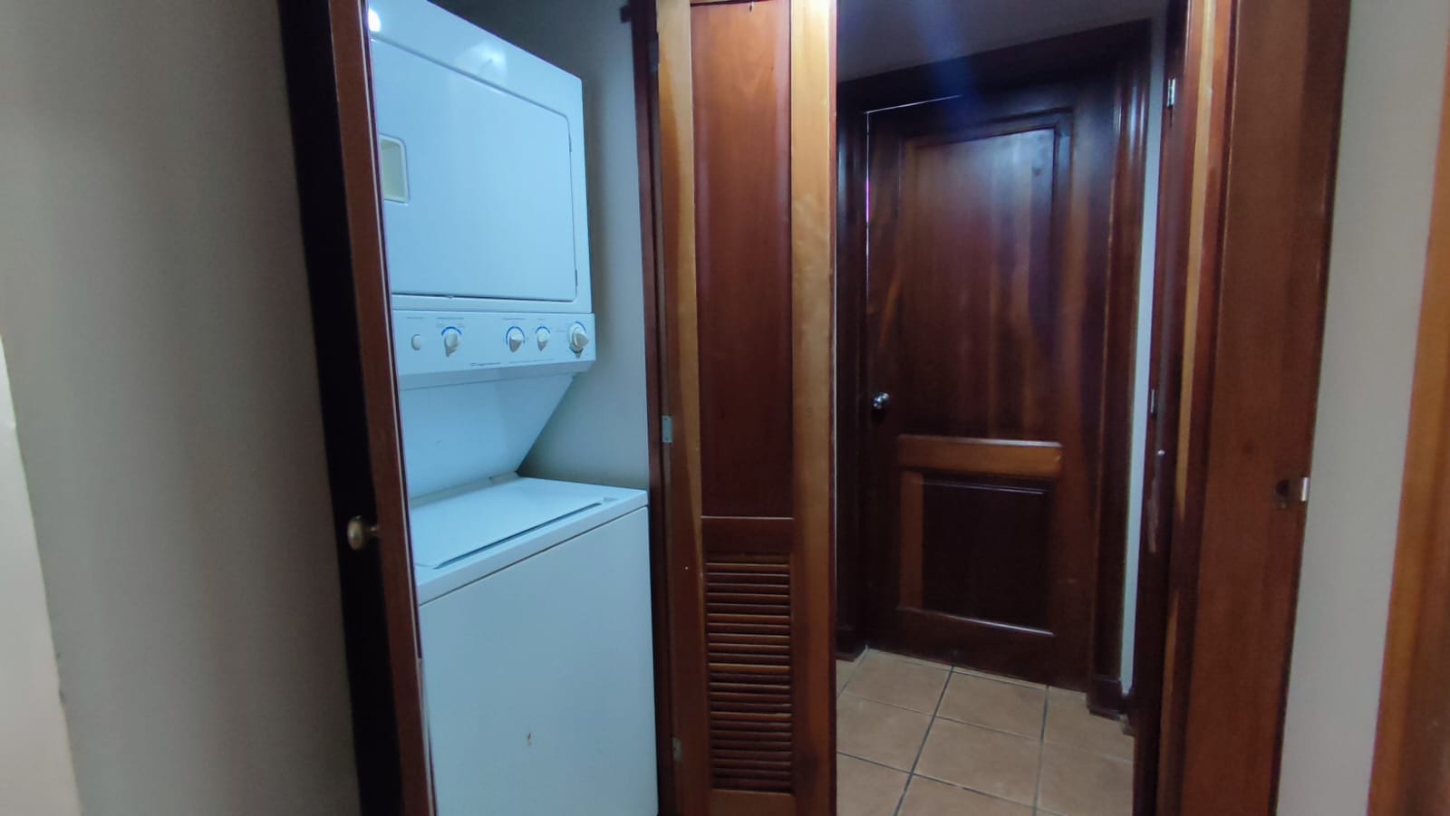 c1783c83-fbea-4a4e-8f77-0c5e6ff01c7f