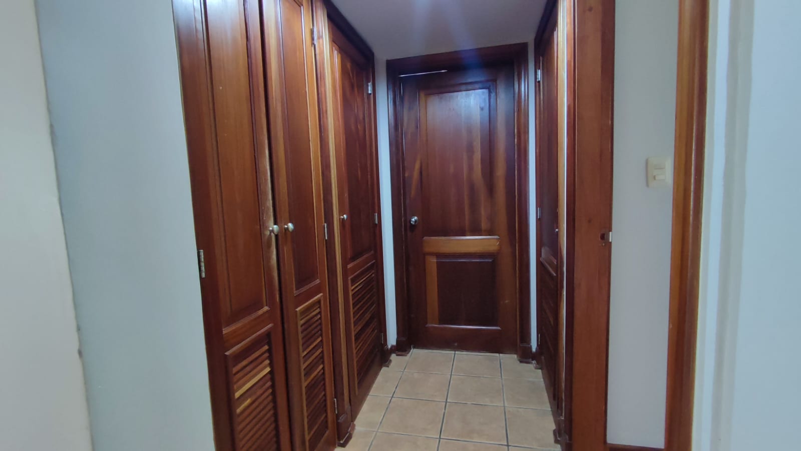 c1c7939b-d503-4b75-9a47-af5e236e9c01